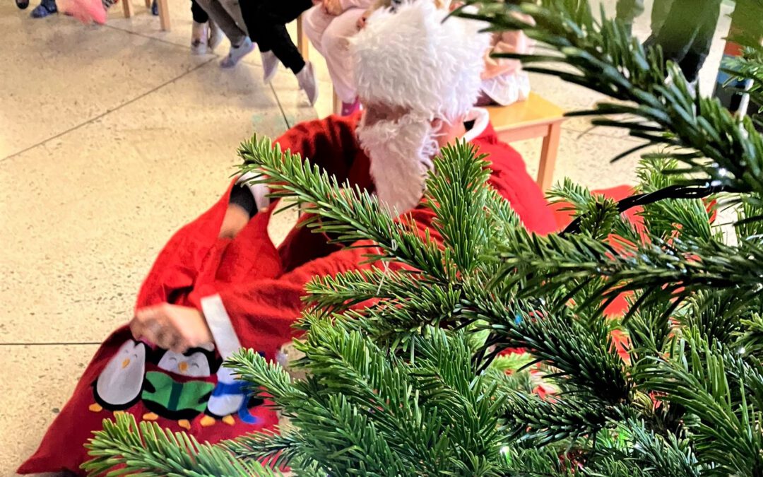 Ho, ho, ho! Der Nikolaus besucht die Kinder in Lohberg