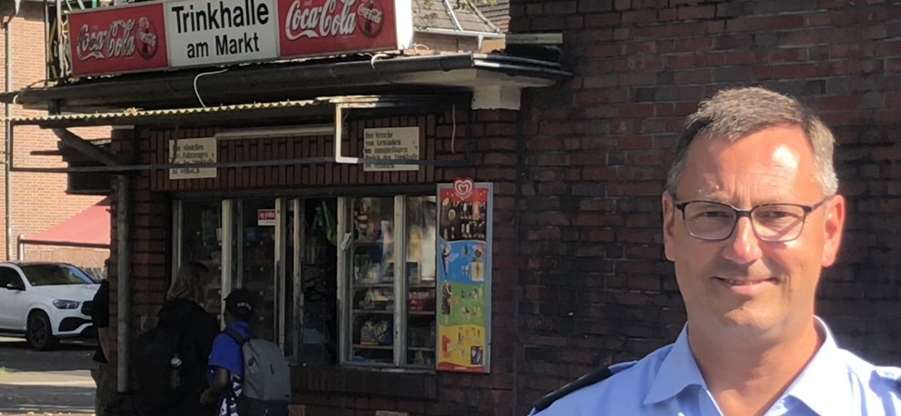 Hauptkommissar Frank Koppers auf dem Marktplatz