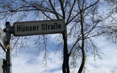 Zwei PKW kollidieren auf der Hünxer Straße – drei Verletzte