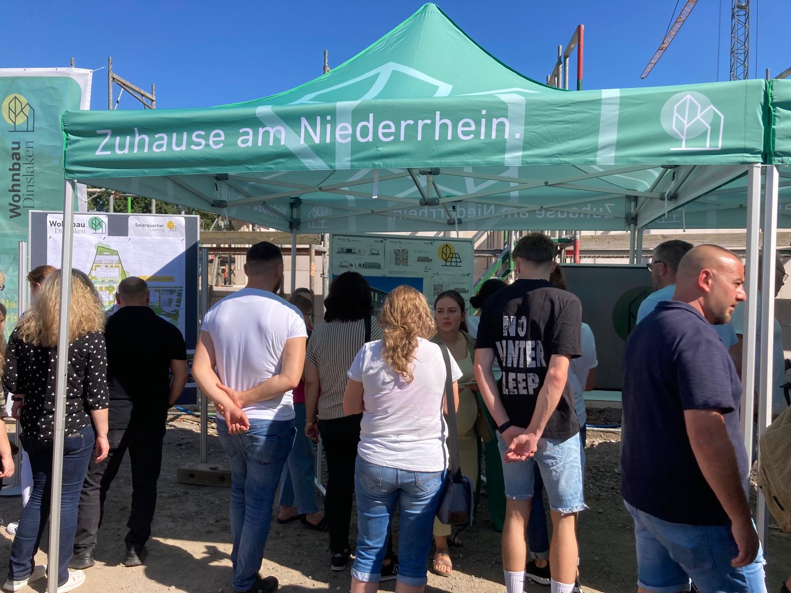 Sonnige Grundsteinlegung im Solarquartier