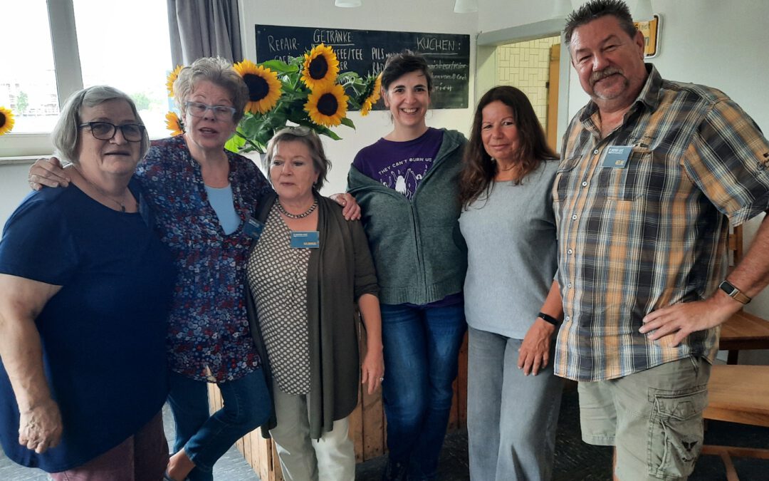 Repair-Café spendet 500 Euro ans Frauenhaus