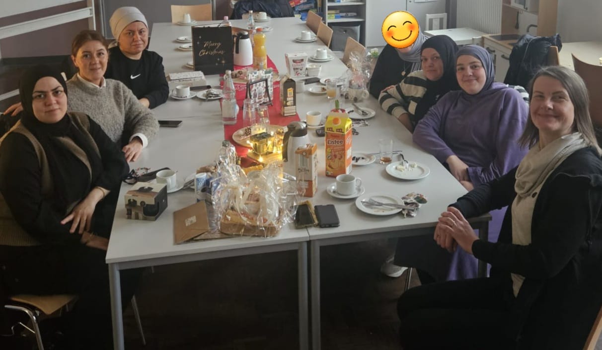 Nikolausfrühstück im BIZM-L: Wichtel-Spaß an der GGS Lohberg