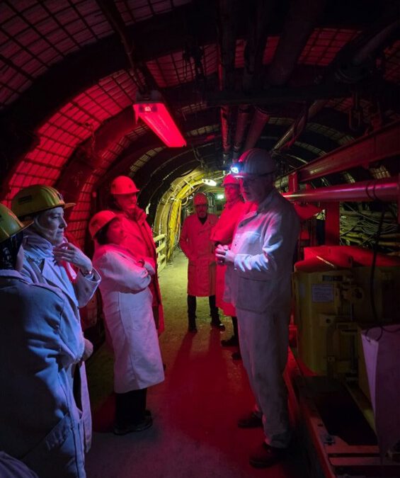 Echte Maschinen, echter Lärm – Ausflug zum Trainingsbergwerk