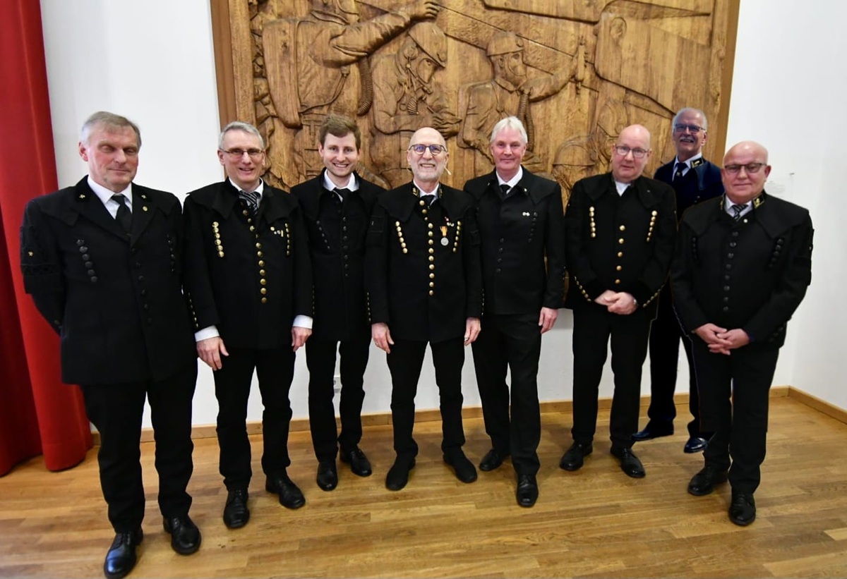 Versammlung mit Tradition, Treue und Bergmannsschnaps